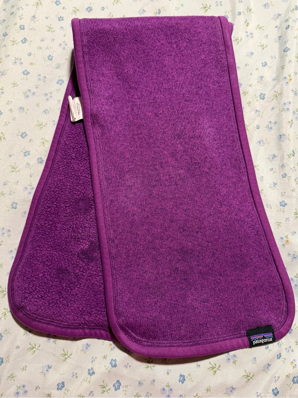 Patagonia Purple Fleece Scarf/Wrap
